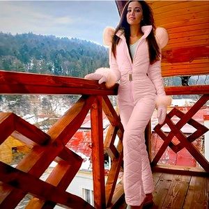 Snow suit ! Used one time ! Pink